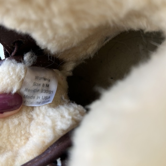 L.L. Bean Shearling Lined Bean Boots - Picture 7 of 7